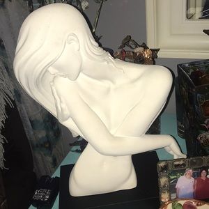 Art Deco woman statue